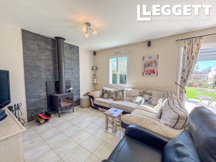 Image No.3-4 Bed House for sale