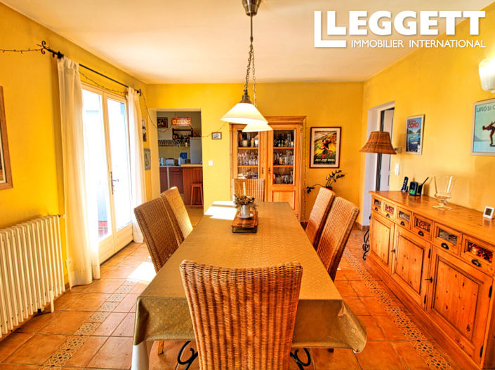 Image No.6-3 Bed House for sale