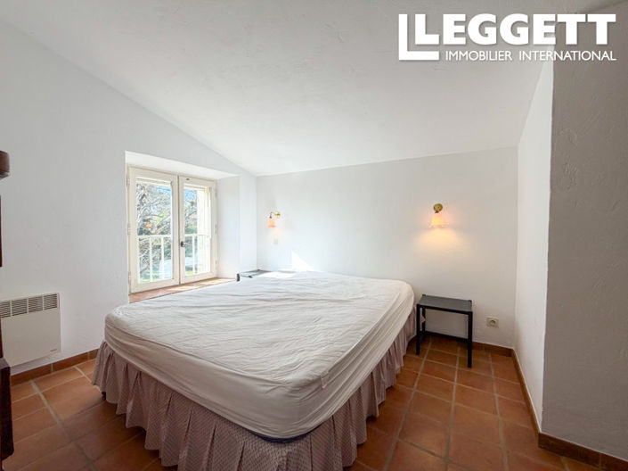 Image No.9-4 Bed House for sale