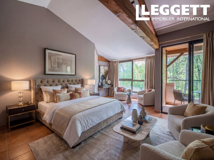 Image No.6-17 Bed House for sale