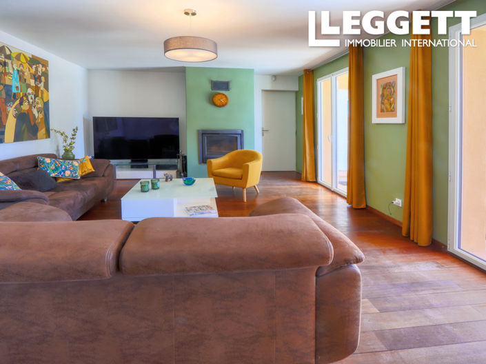 Image No.7-4 Bed House for sale