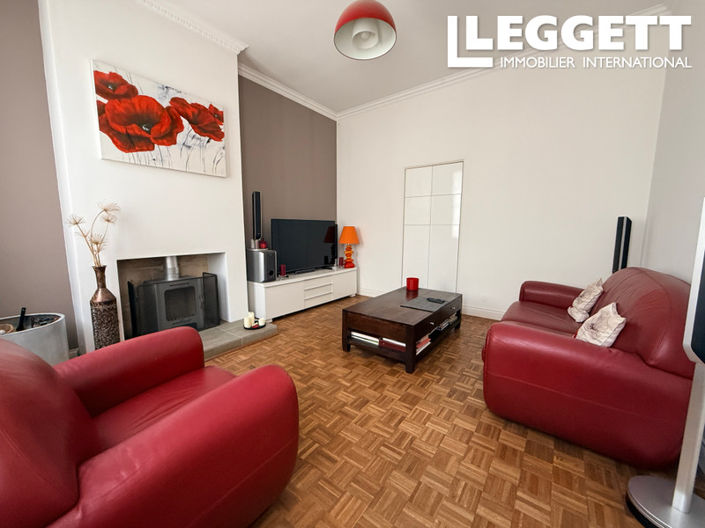 Image No.2-4 Bed House for sale