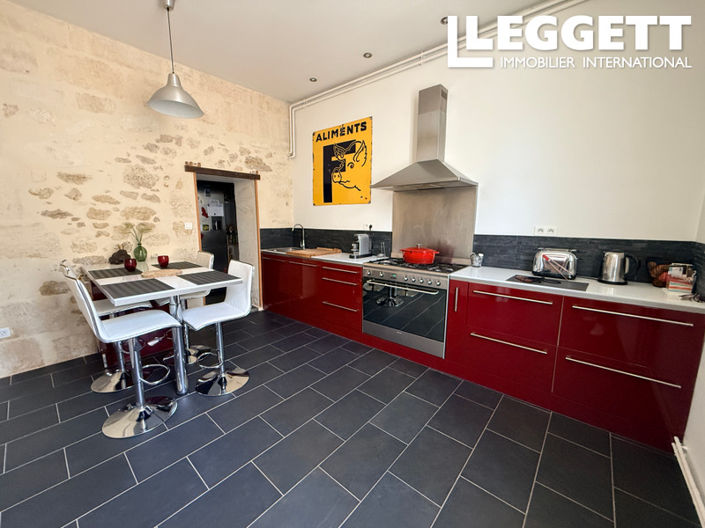 Image No.3-4 Bed House for sale