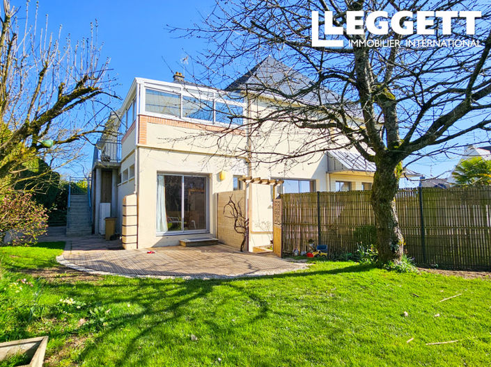 Image No.2-8 Bed House for sale