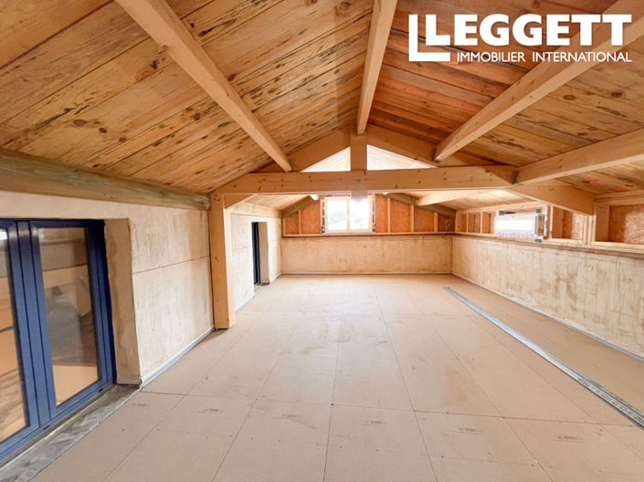 Image No.10-3 Bed House for sale