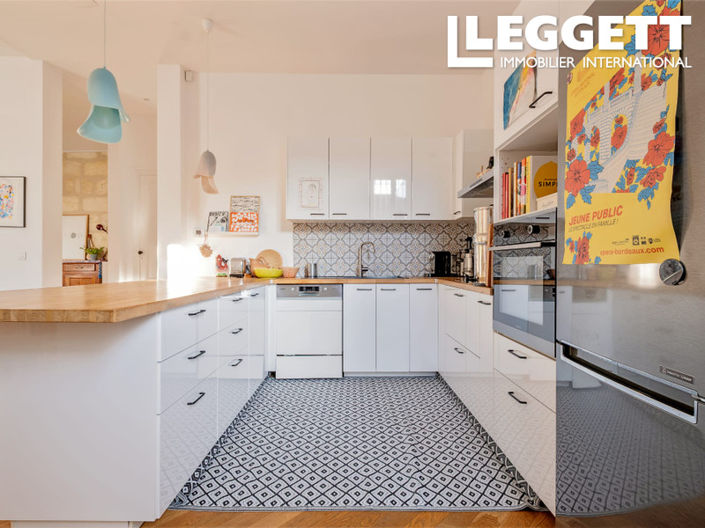 Image No.6-4 Bed House for sale