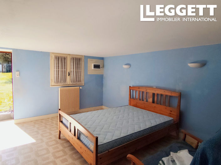 Image No.6-3 Bed House for sale