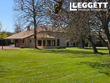 1 - Montalembert, Casa
