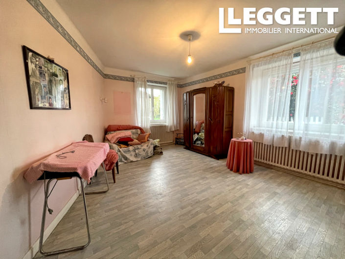 Image No.7-4 Bed House for sale