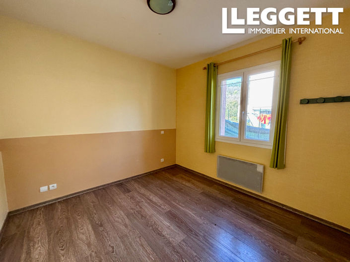 Image No.8-2 Bed House for sale