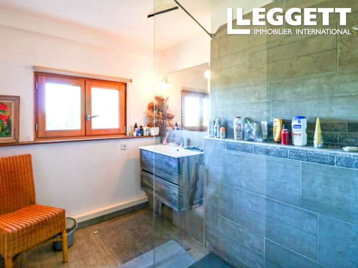 Image No.7-2 Bed House for sale