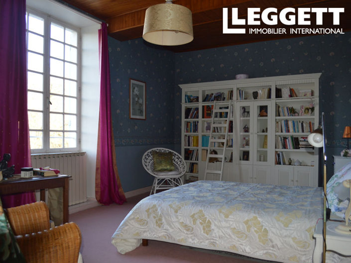 Image No.10-4 Bed House for sale