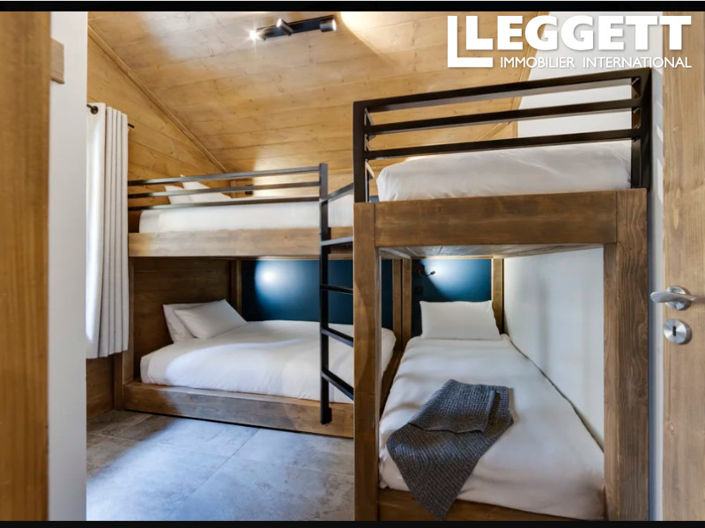 Image No.9-3 Bed Apartment for sale