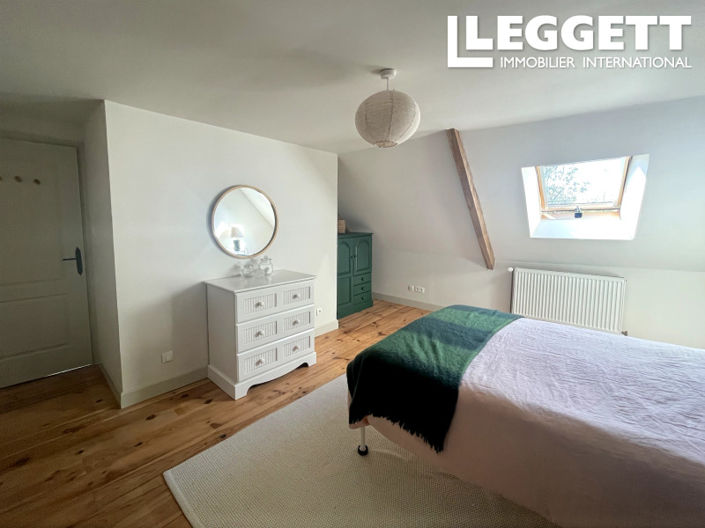 Image No.8-4 Bed House for sale