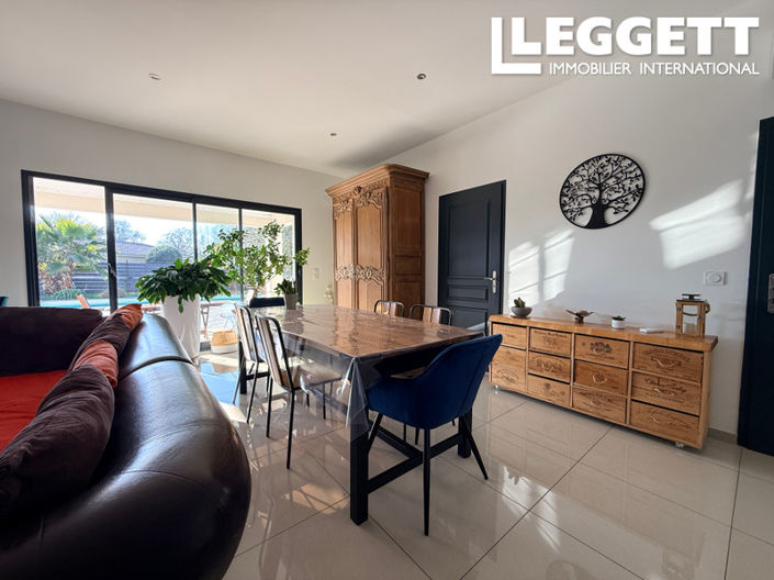 Image No.4-3 Bed House for sale