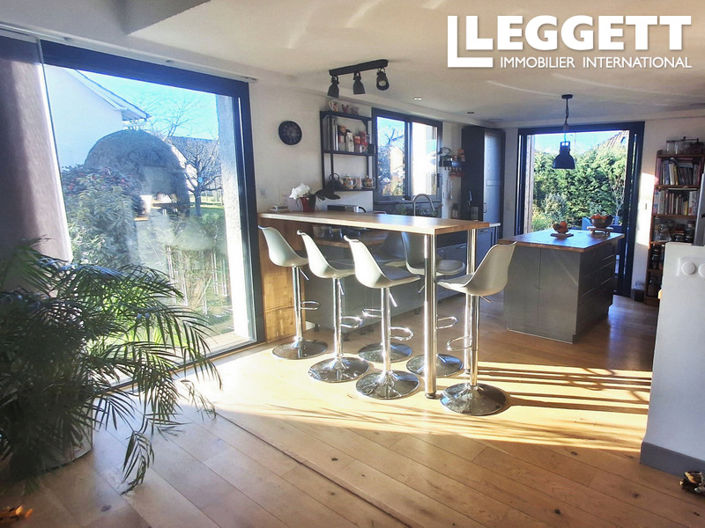 Image No.4-5 Bed House for sale