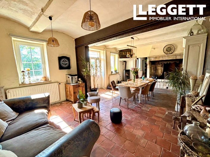 Image No.6-2 Bed House for sale