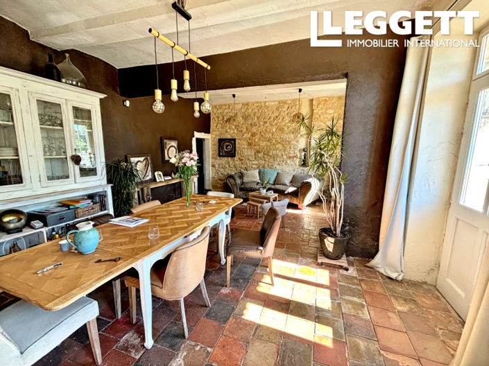 Image No.8-2 Bed House for sale