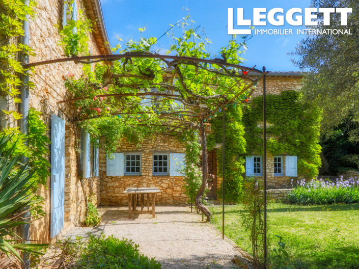 Image No.2-4 Bed House for sale