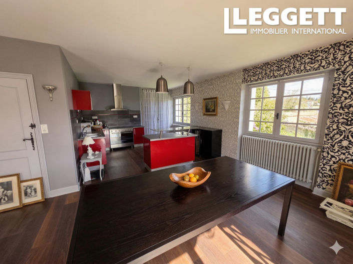 Image No.10-3 Bed House for sale