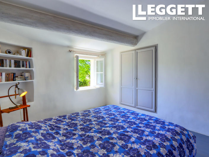 Image No.8-3 Bed House for sale