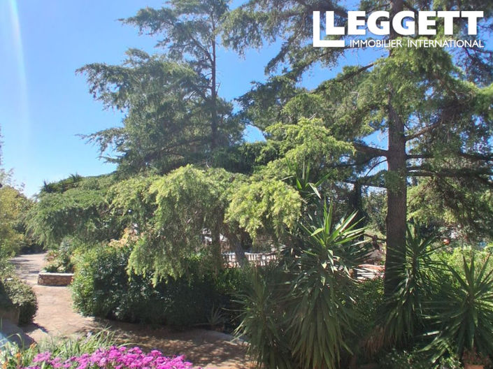 Image No.4-6 Bed House for sale