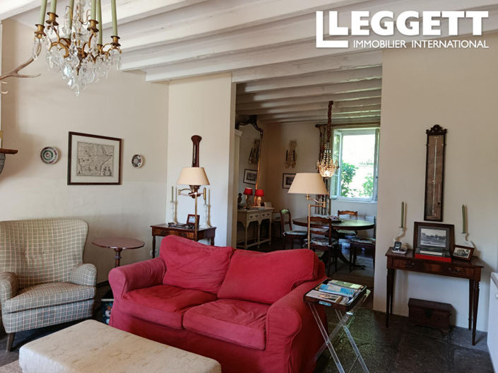 Image No.10-3 Bed House for sale