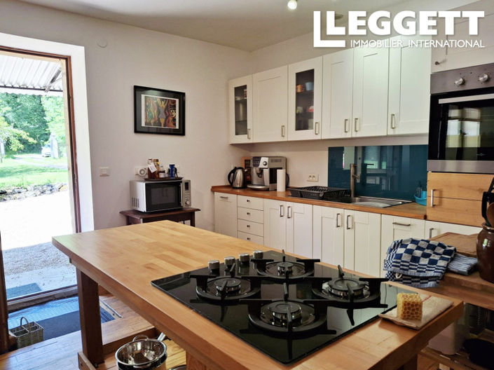 Image No.5-7 Bed House for sale