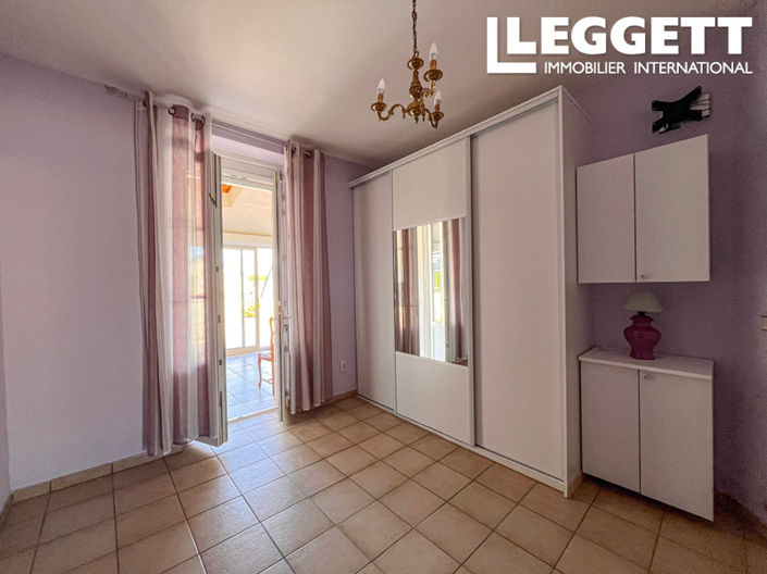 Image No.5-7 Bed House for sale