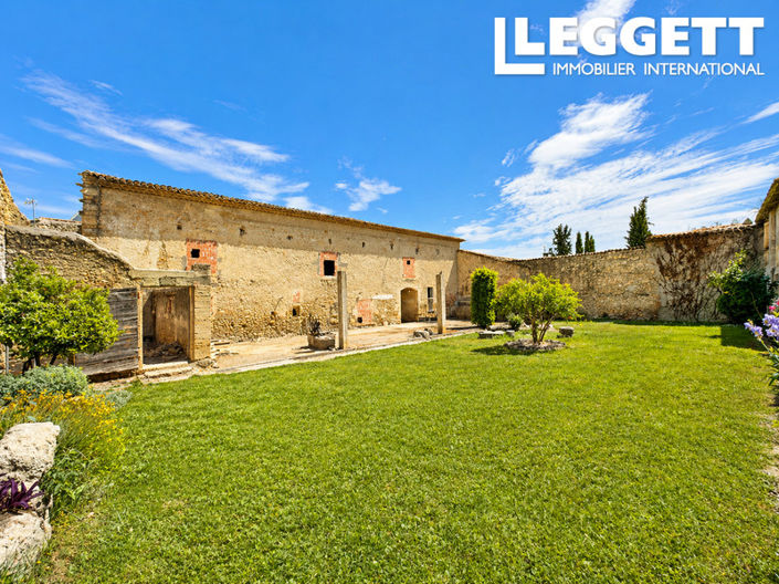 Image No.6-5 Bed House for sale