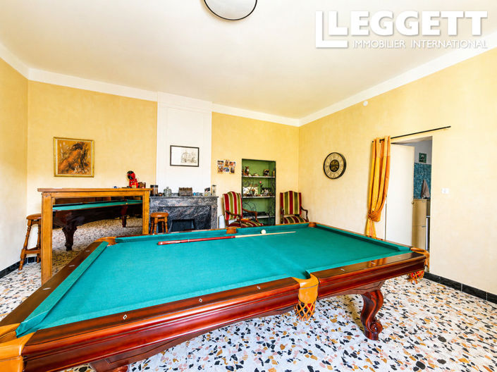 Image No.9-5 Bed House for sale