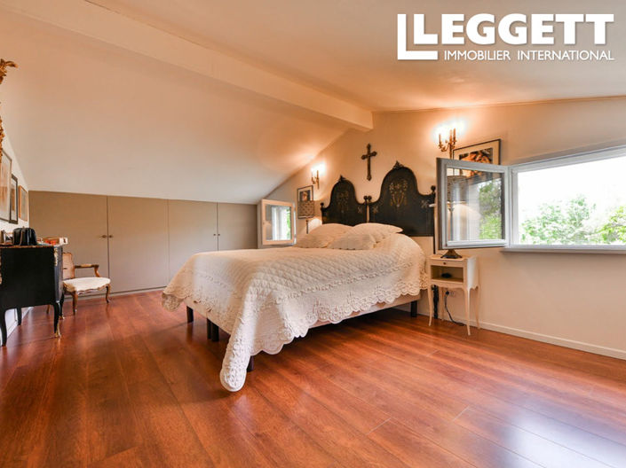 Image No.9-3 Bed House for sale