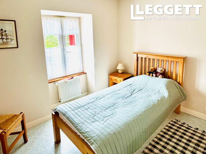 Image No.9-4 Bed House for sale