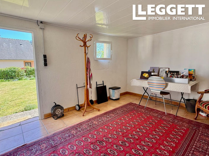 Image No.10-3 Bed House for sale