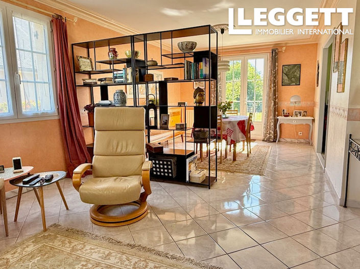Image No.2-3 Bed House for sale