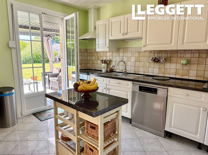 Image No.3-3 Bed House for sale