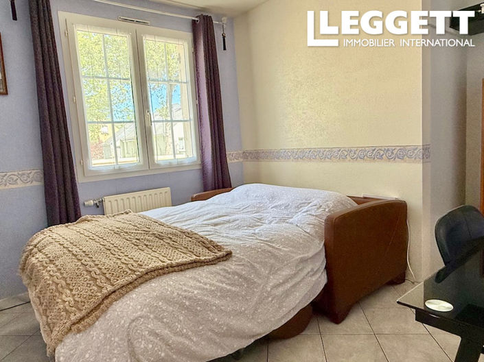 Image No.6-3 Bed House for sale