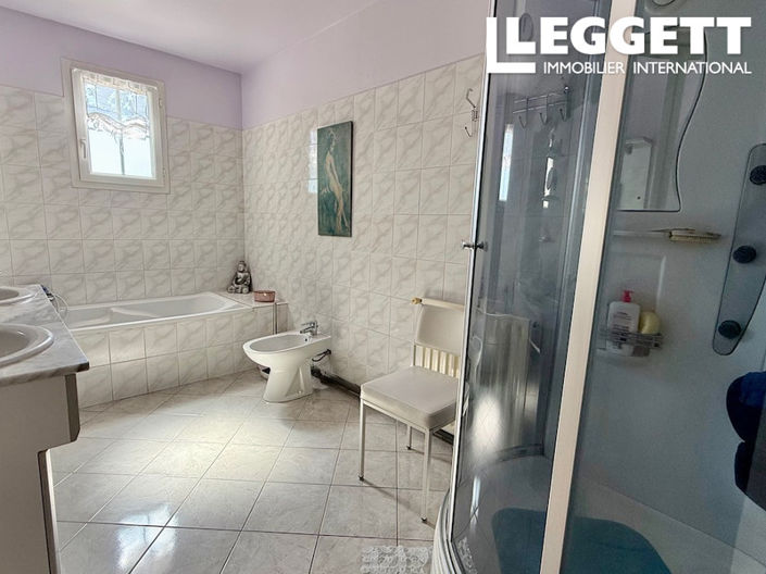 Image No.7-3 Bed House for sale