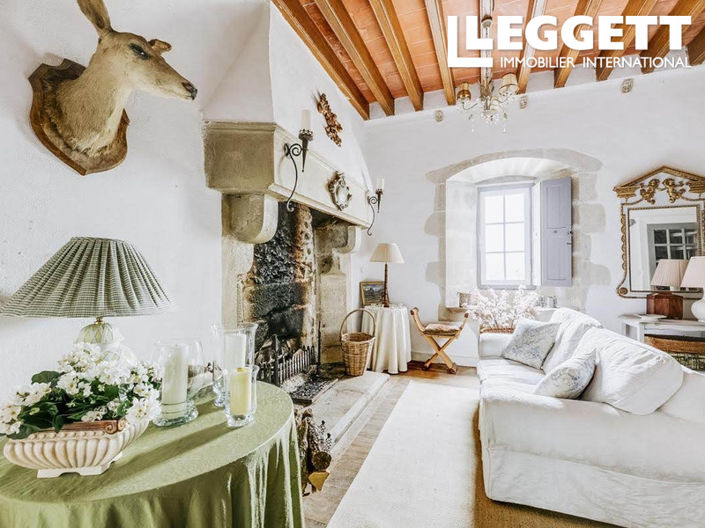 Image No.7-10 Bed House for sale