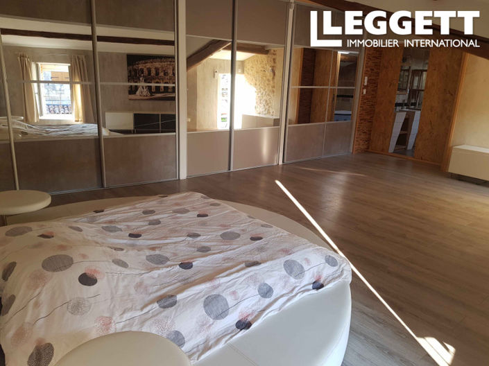 Image No.7-5 Bed House for sale