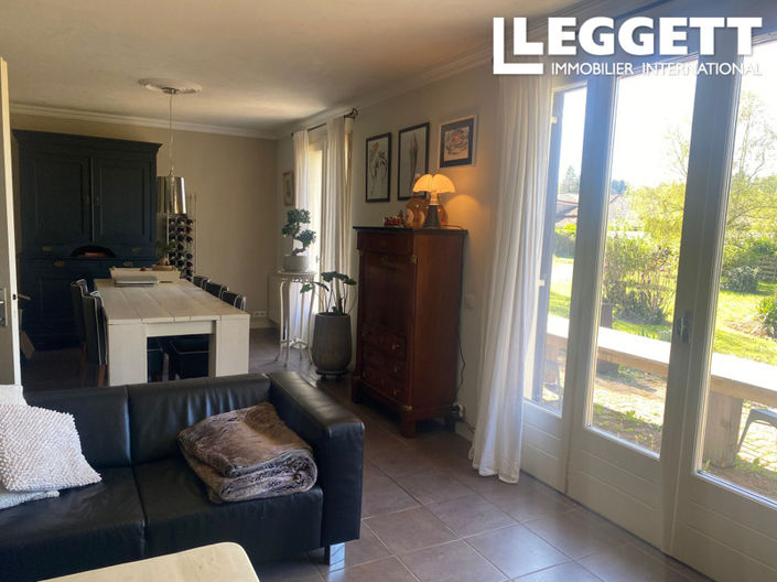 Image No.3-6 Bed House for sale