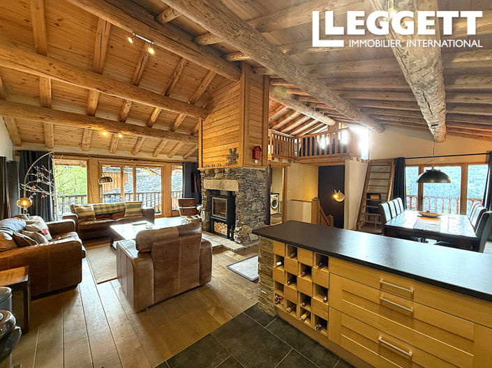 Image No.6-4 Bed House for sale