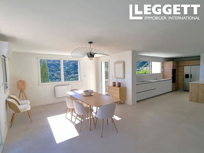 Image No.8-4 Bed House for sale