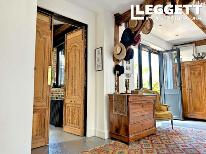 Image No.6-4 Bed House for sale