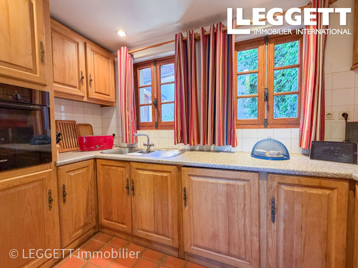 Image No.8-2 Bed House for sale