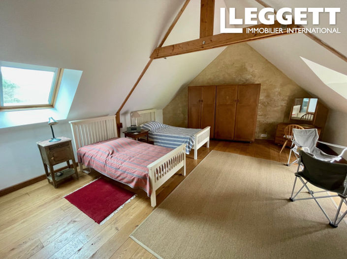Image No.6-3 Bed House for sale