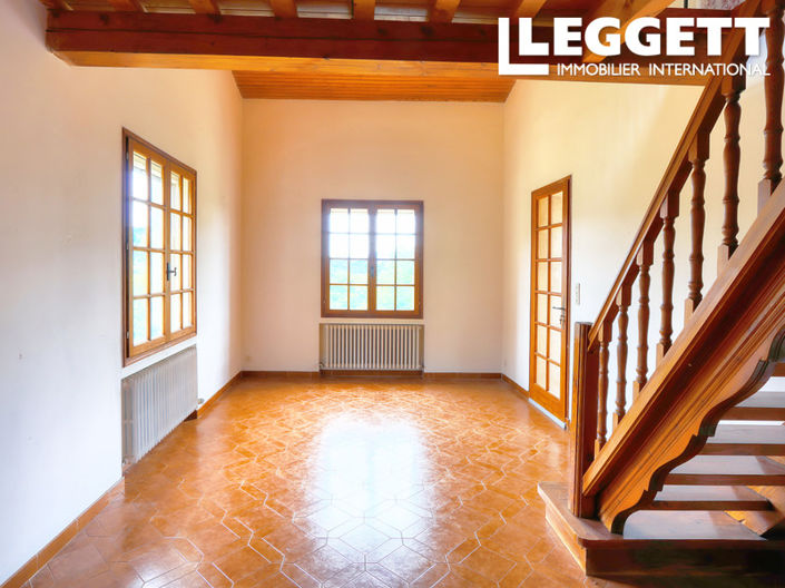 Image No.8-3 Bed House for sale