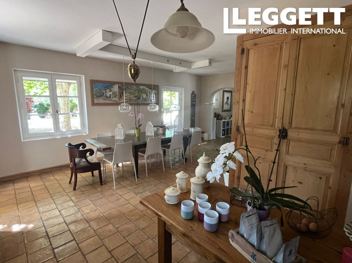 Image No.7-4 Bed House for sale