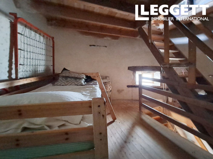 Image No.6-2 Bed House for sale
