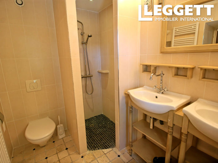 Image No.10-5 Bed House for sale